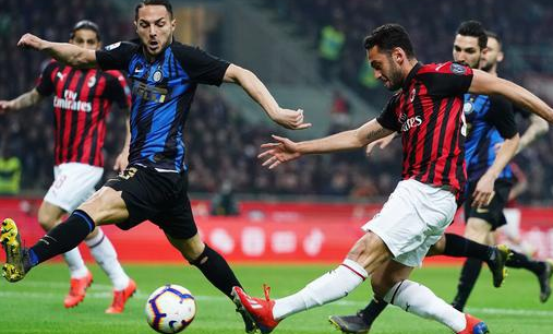 AC米兰惨了!伊布缺阵4场 无缘首回合踢曼联